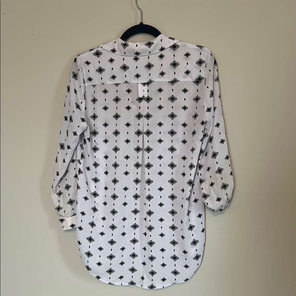 Pleione Women's White and Black Patterned Blouse - Picture 6 of 6